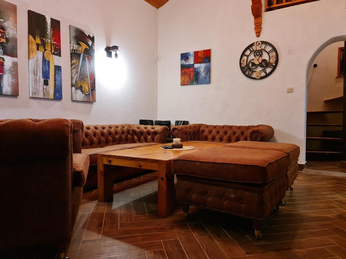 Къща За Гости Каза Роза - Swiss Style Chalet Casa Rosa Guest House Kjusztendil Kültér fotó