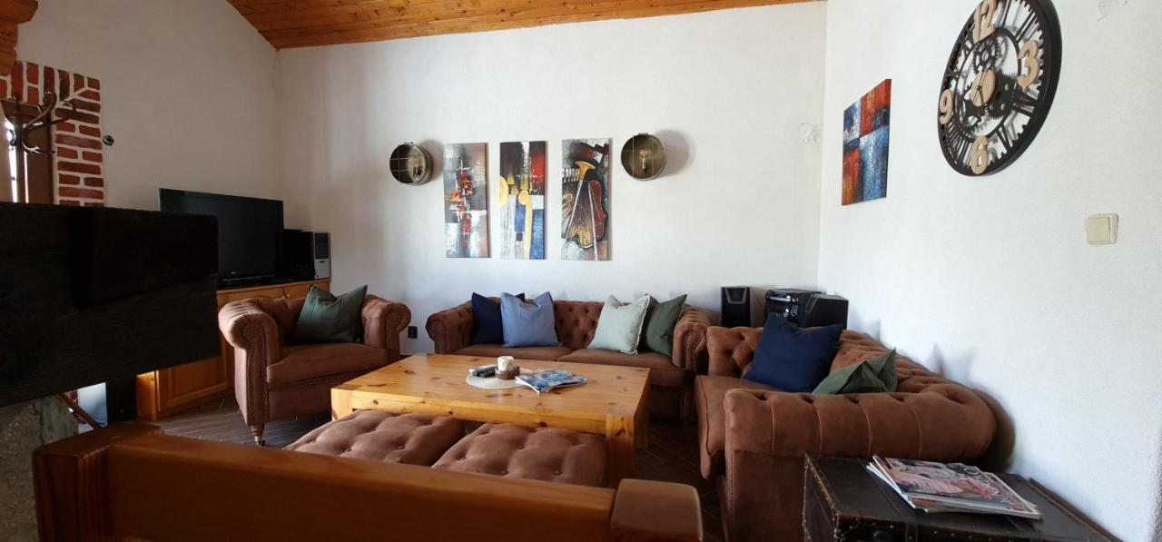 Къща За Гости Каза Роза - Swiss Style Chalet Casa Rosa Guest House Kjusztendil Kültér fotó